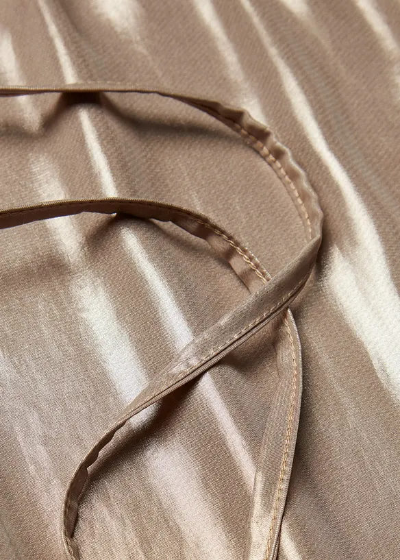 Byxa i glansig satin, bonprix