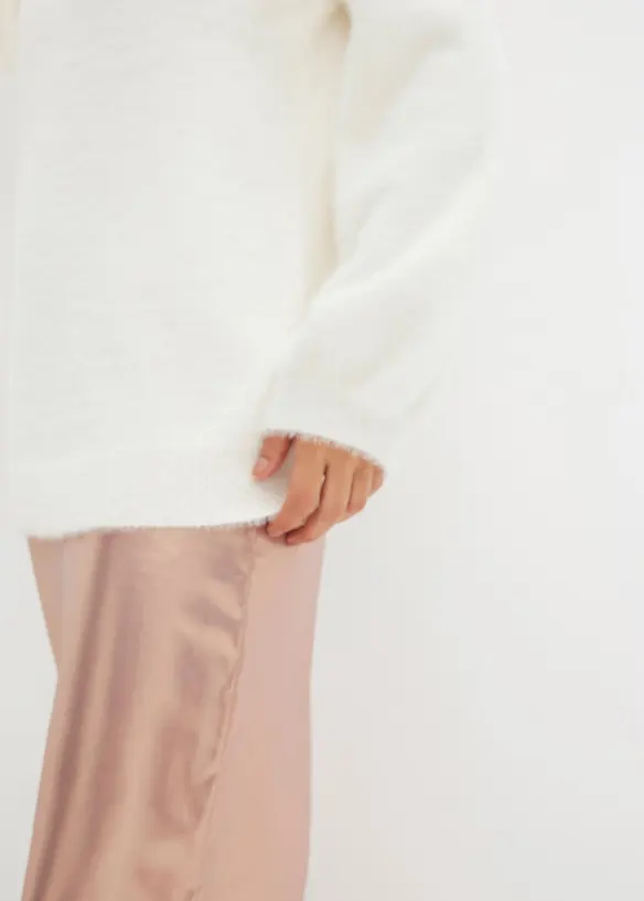 Oversized tröja med bar rygg, bonprix