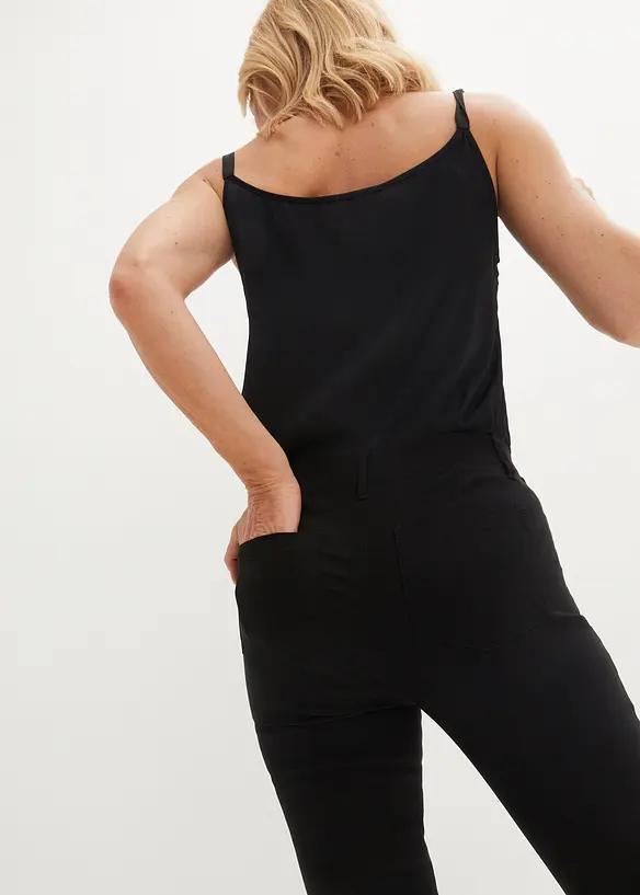 Stretchig dra på-byxa med prydnadsknappar, bonprix