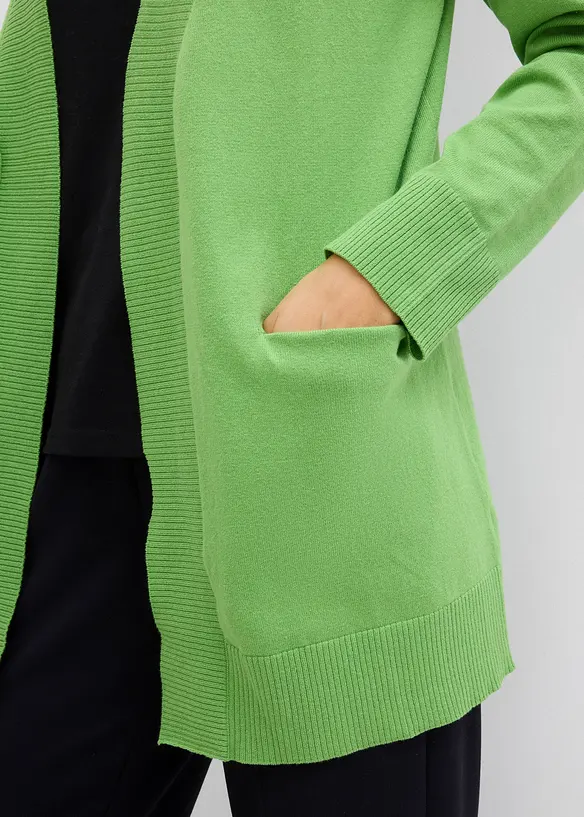 Stickad kofta med fickor, långa ärmar, bonprix