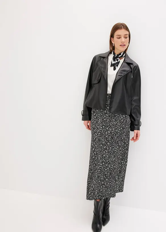 Kort trenchcoat i skinnimitation, bonprix