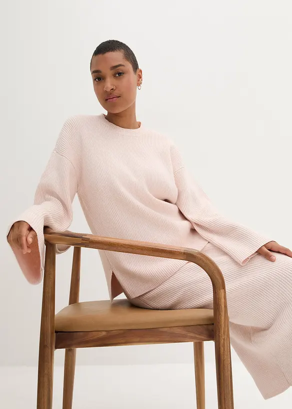 Ribbstickad tröja med boxy fit, bonprix