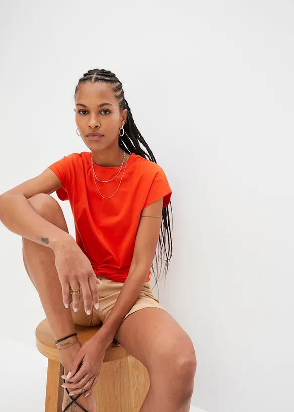 Kort T-shirt i ekologisk bomull, bonprix