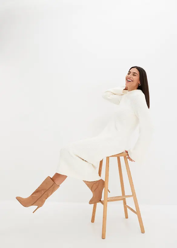 Stickad klänning i bouclé, bonprix
