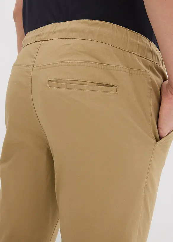 Stretchig dra på-byxa, normal passform, raka ben, bonprix
