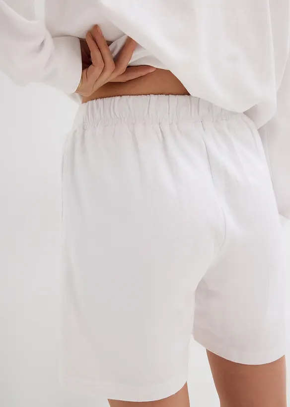 Trikåshorts med broderi, bonprix