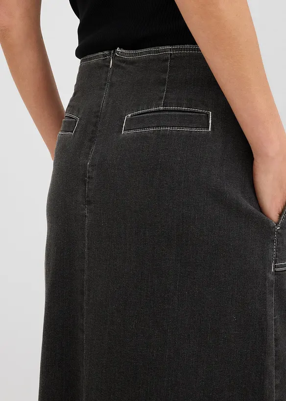 Mellanlång jeanskjol med medelhög midja, bonprix