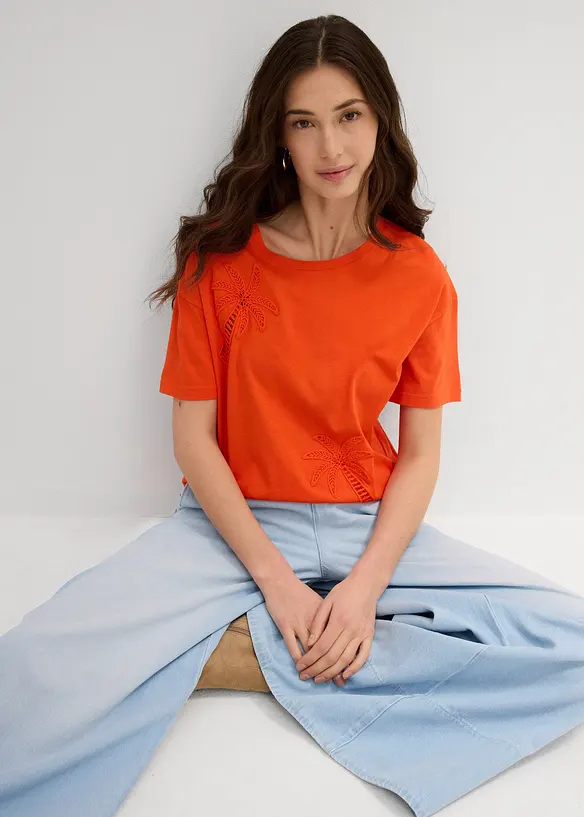 T-shirt med spetsdetalj, bonprix