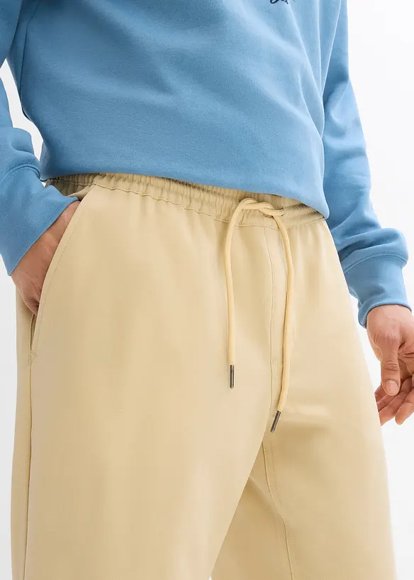 Stretchig dra på-byxa med raka ben, Relaxed Fit, bonprix