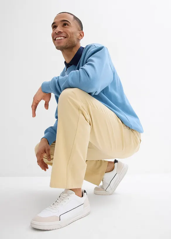 Stretchig dra på-byxa med raka ben, Relaxed Fit, bonprix