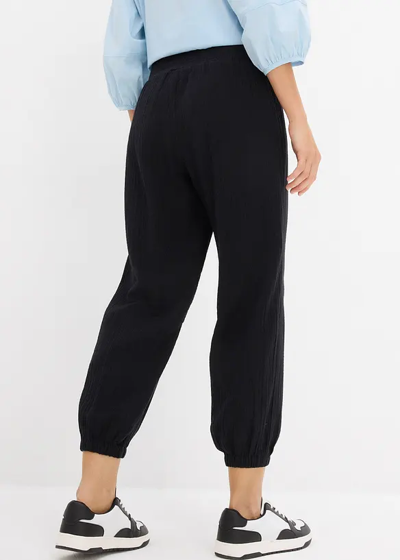 Muslinbyxa med smockad midja, bonprix