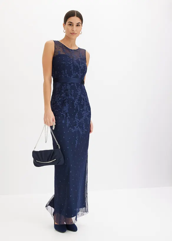 Spetskl&auml;nning med broderi, bonprix