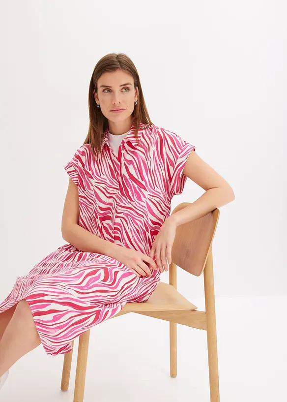 Blus av böljande satin, bonprix
