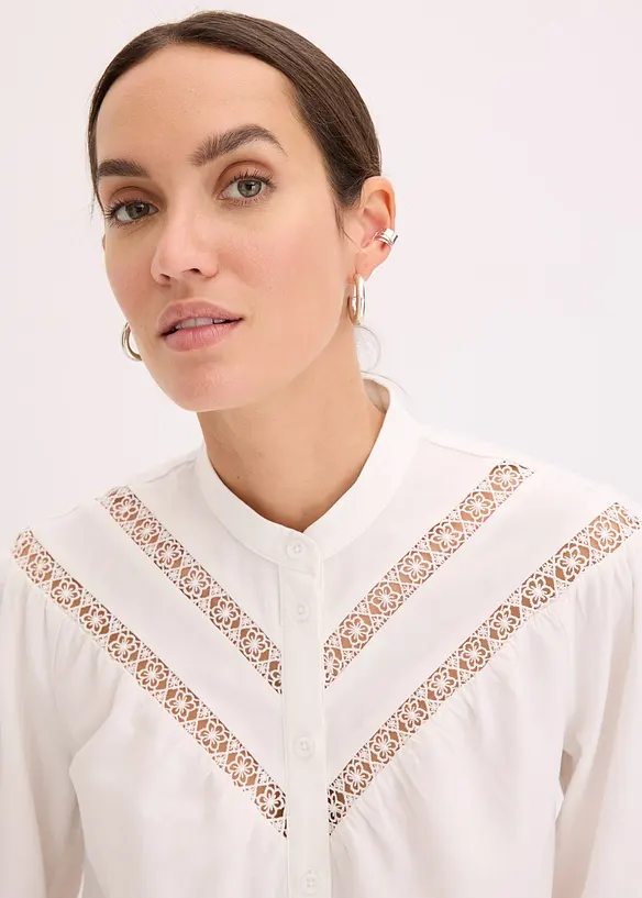 Blus med linneandel och virkad spets, bonprix
