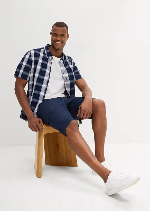 Shorts med stretch, Slim Fit, bonprix