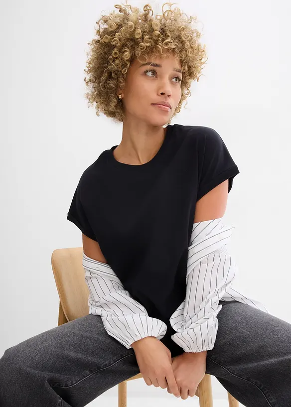 T-shirt av kraftig bomullsjersey med längre bakstycke, bonprix