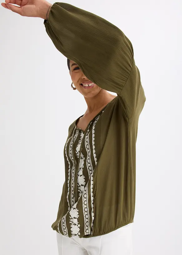 Blus med broderi, bonprix