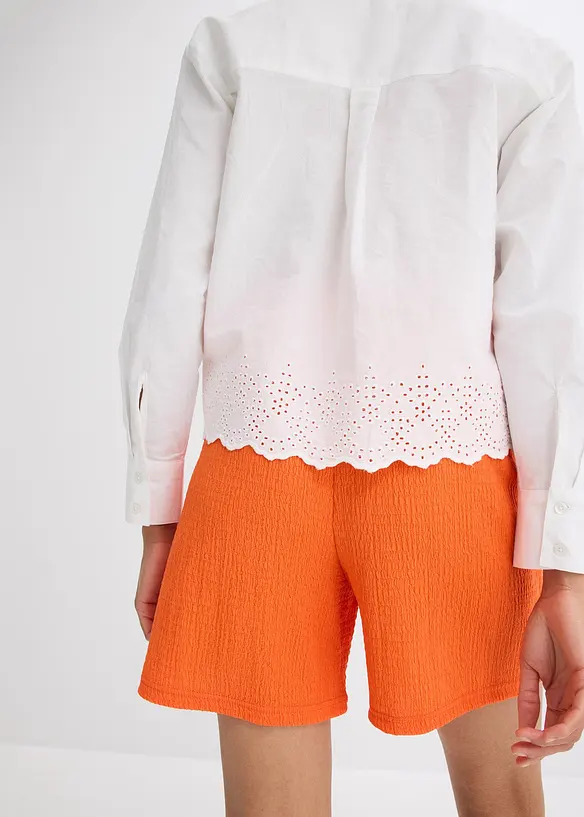 Skjortblus med hålbroderi, bonprix