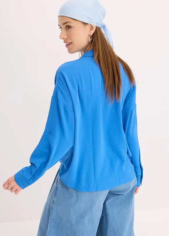 Blus i lätt kräppat material, bonprix