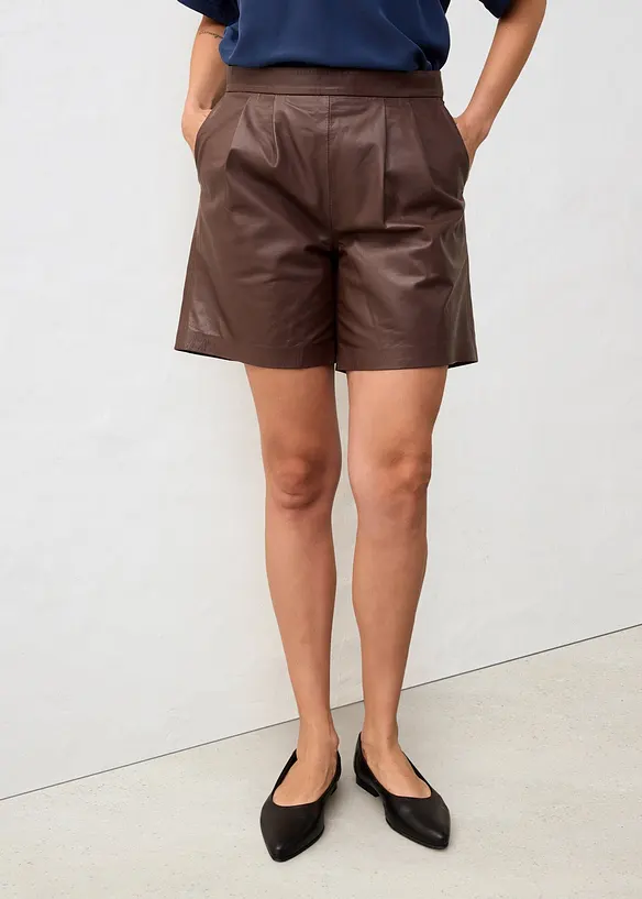 Skinnshorts av lammnappa, bonprix