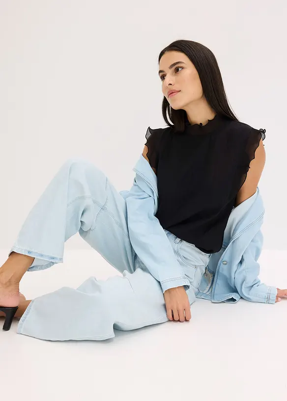 Blus med volanger, bonprix