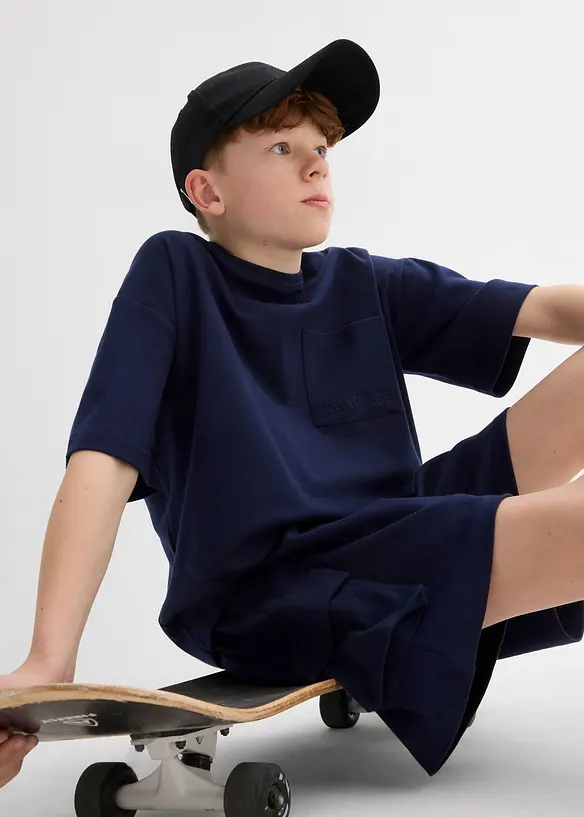 T-shirt i oversizemodell av tjockt bomullsmaterial f&ouml;r barn, bonprix