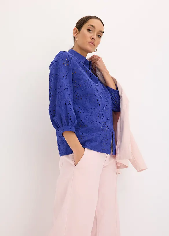 Blus med hålbroderi, bonprix