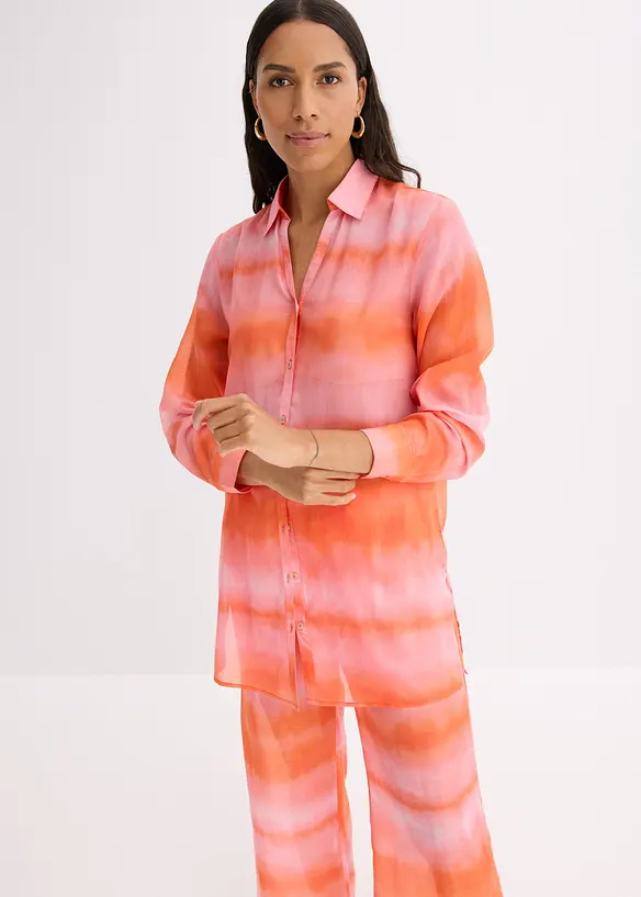 Lång blus med batikmönster, bonprix