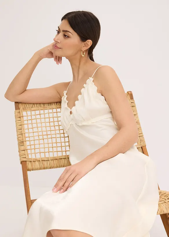 Maxiklänning av satin med mjukt fall, bonprix