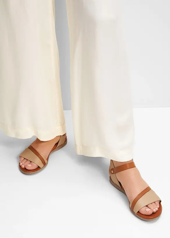 Sandal från Mustang, Mustang