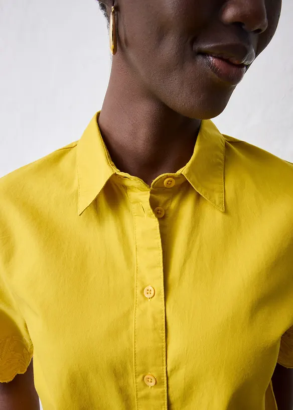 Kort skjortblus med sidenandel, bonprix