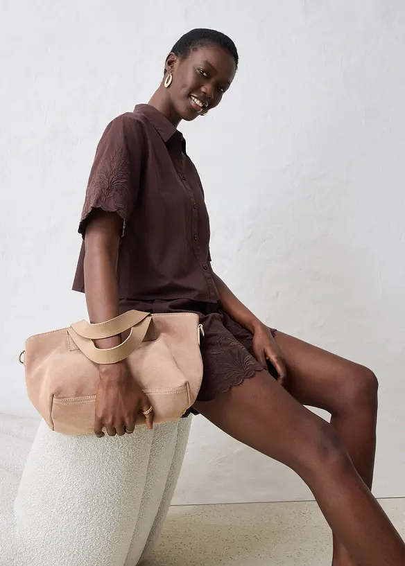Kort skjortblus med sidenandel, bonprix