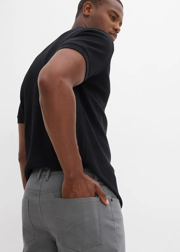 Stretchiga shorts, Classic FIt, bonprix