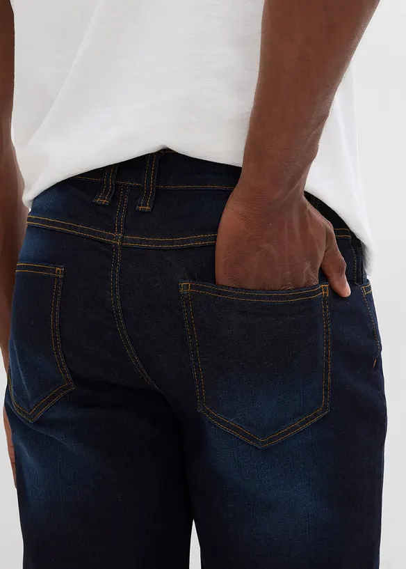 Stretchiga jeansshorts, normal passform, bonprix
