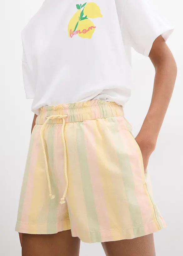 Shorts i luftig materialblandning, bonprix