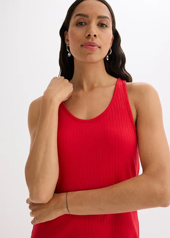 Mellanlång klänning i mjukt, ribbstickat material, bonprix