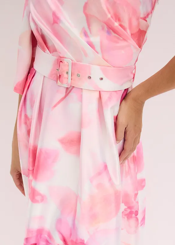 One shoulder-klänning i glänsande satin, bonprix