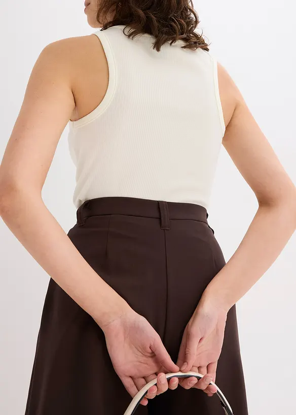 Bermudas med intagningar, bonprix
