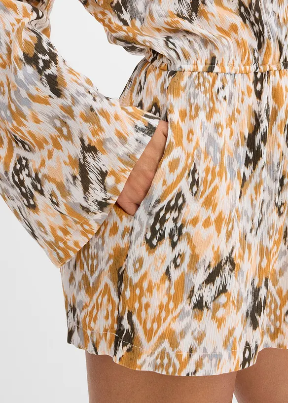 Jumpsuit i kort modell av följsam viskos, bonprix