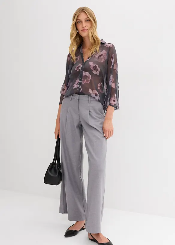 Blus i oversizemodell av luftig chiffong, bonprix