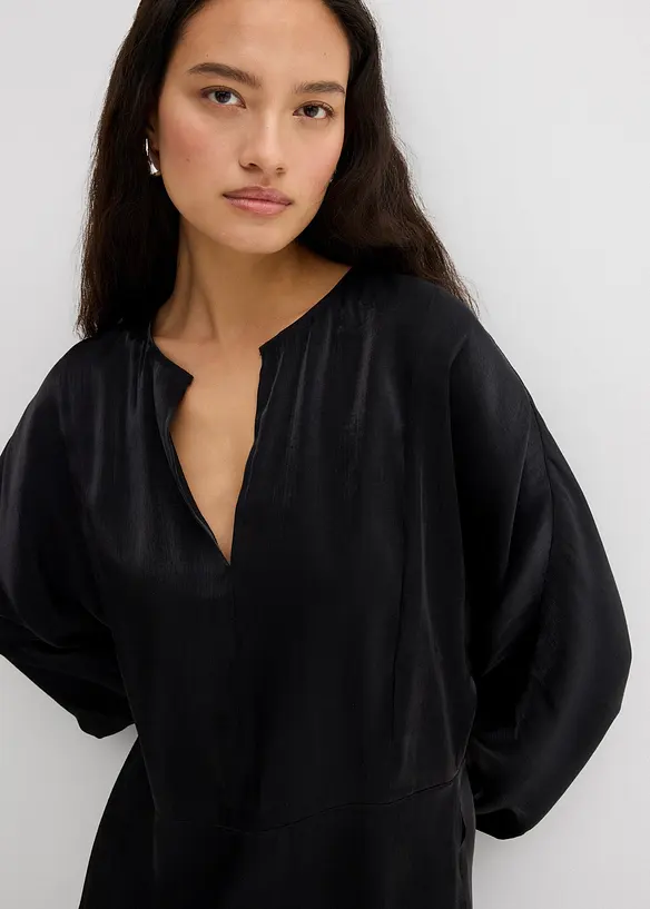 L&auml;tt glansig blus av viskosmix, bonprix