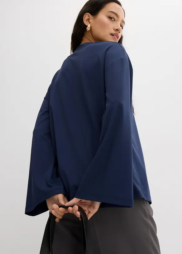 Lång topp i mjukt böljande material, bonprix