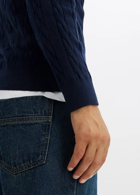 Finstickad tröja med flätmönster, Slim Fit, bonprix