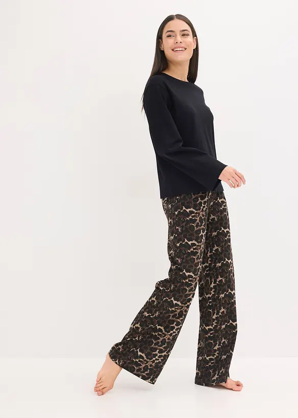 Pyjamas med ribbstickad topp och vid byxa, bonprix