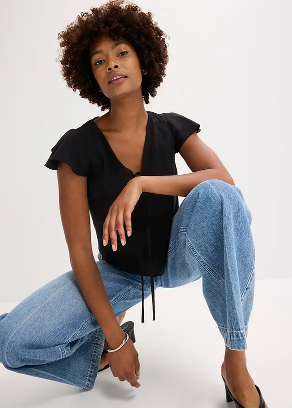 Blus med volangärmar i  glansigt material, bonprix