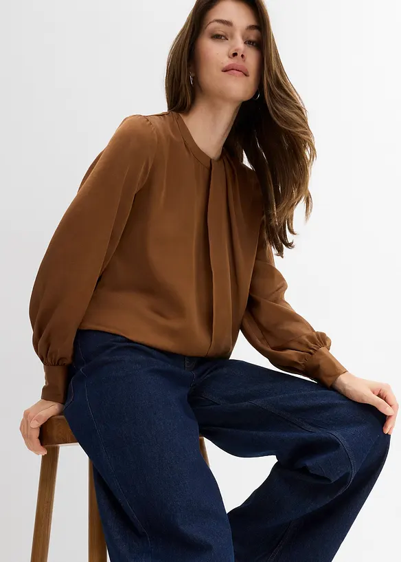 Blus i följsam satin, bonprix