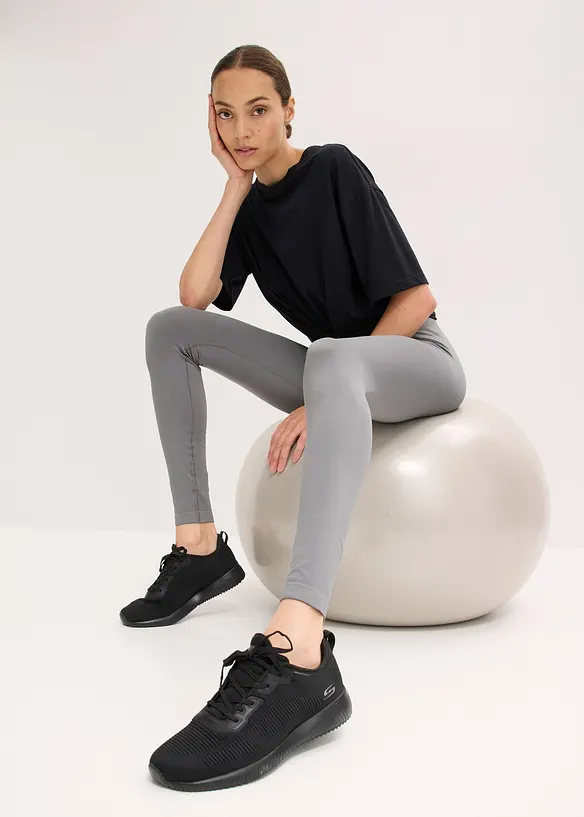 Sömlösa sportleggings med formande effekt, bonprix