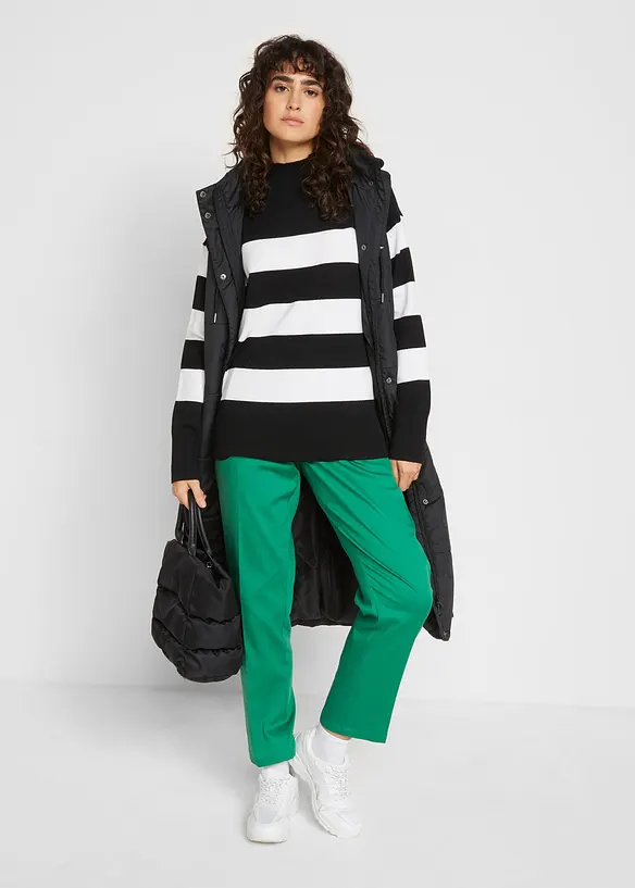 Lång täckväst med huva och sprund i sidorna, bonprix