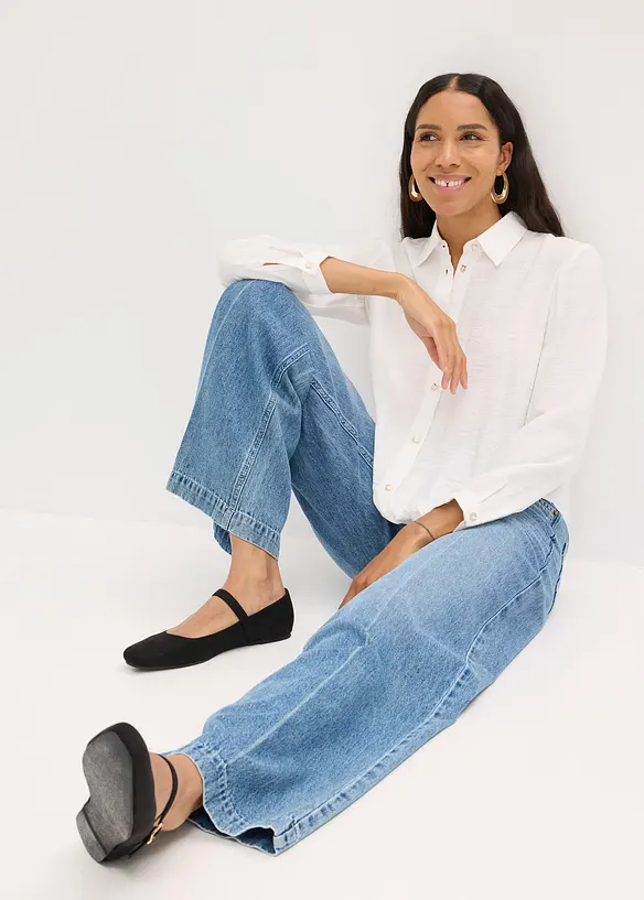 Blus med omlottdetalj av material med struktur, bonprix