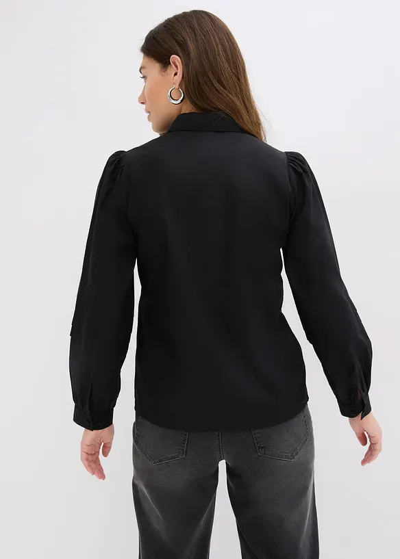 Blus med nitdetaljer, bonprix